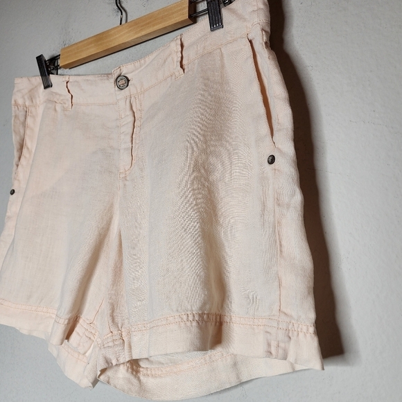Michael Stars linen light peach colored shorts. - Picture 1 of 15